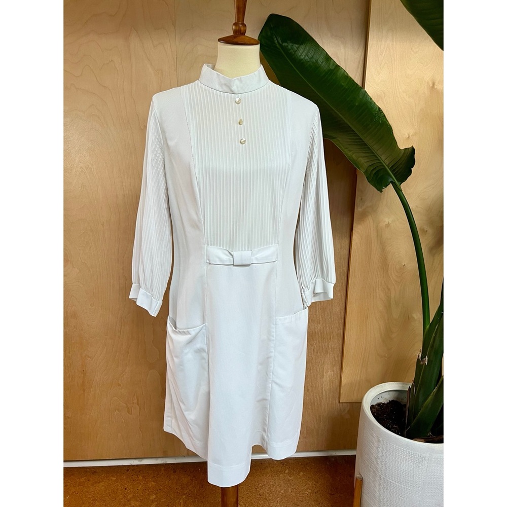 🥂🥰 True Barco of California Vintage White